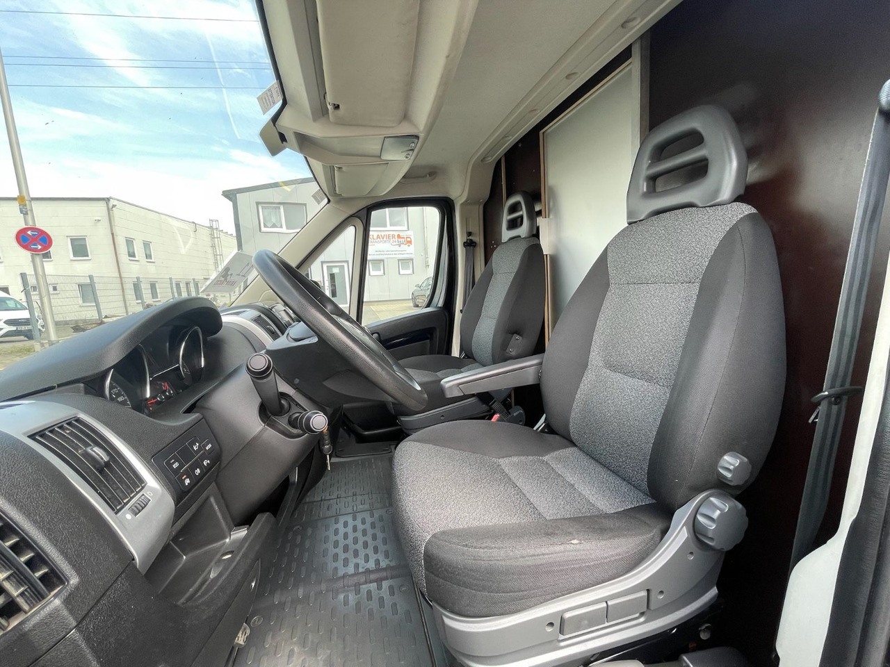 Kis furgon Fiat Ducato 33 140 L2H2 Kastenwagen/AC/EU6c: 11 kép.