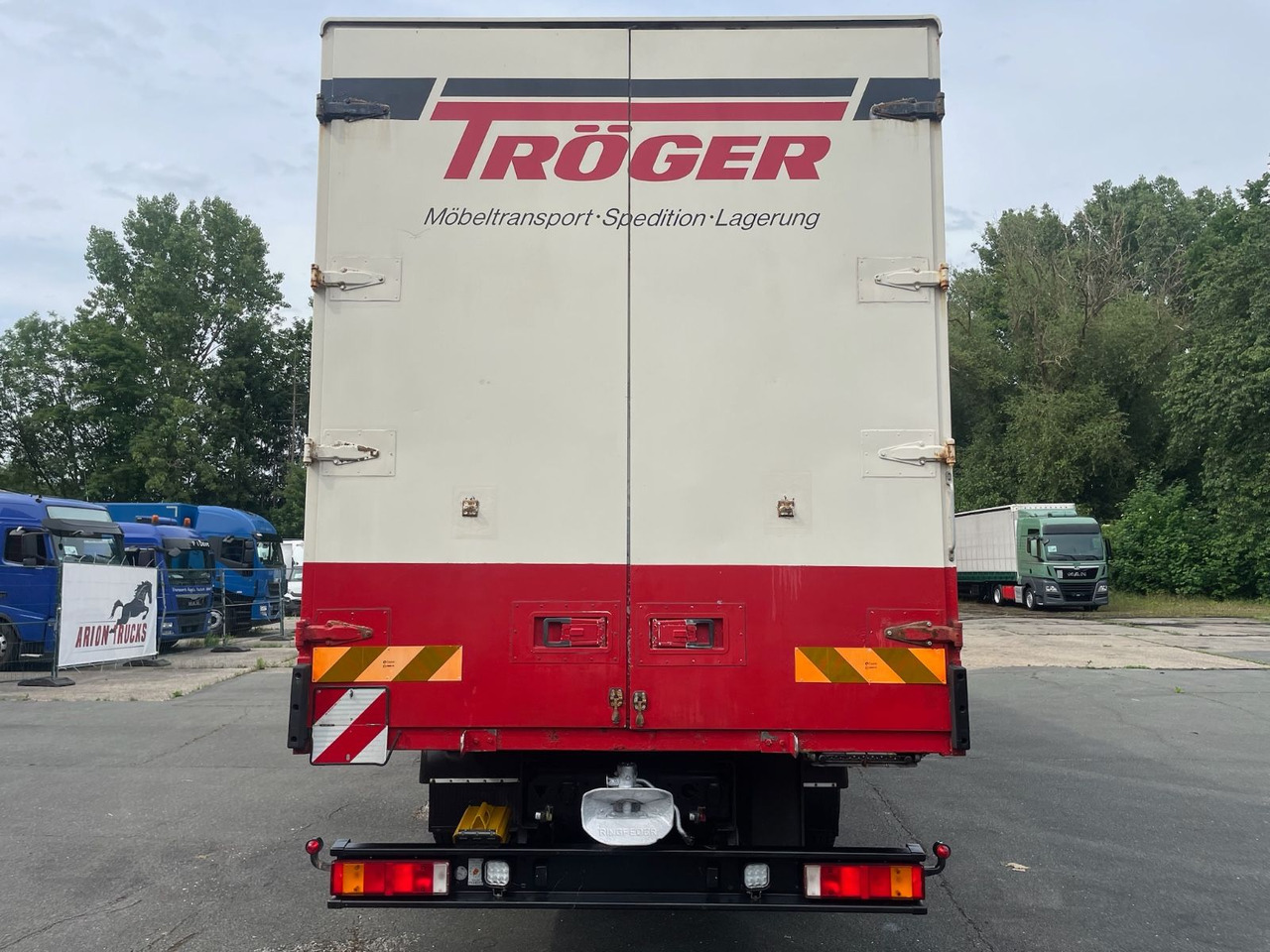 MAN 18.264 M40 Wohnmobil/4xBett/AC/Standheizung/EU2 - Lakóautó: 5 kép. MAN 18.264 M40 Wohnmobil/4xBett/AC/Standheizung/EU2 - Lakóautó: 5 kép.