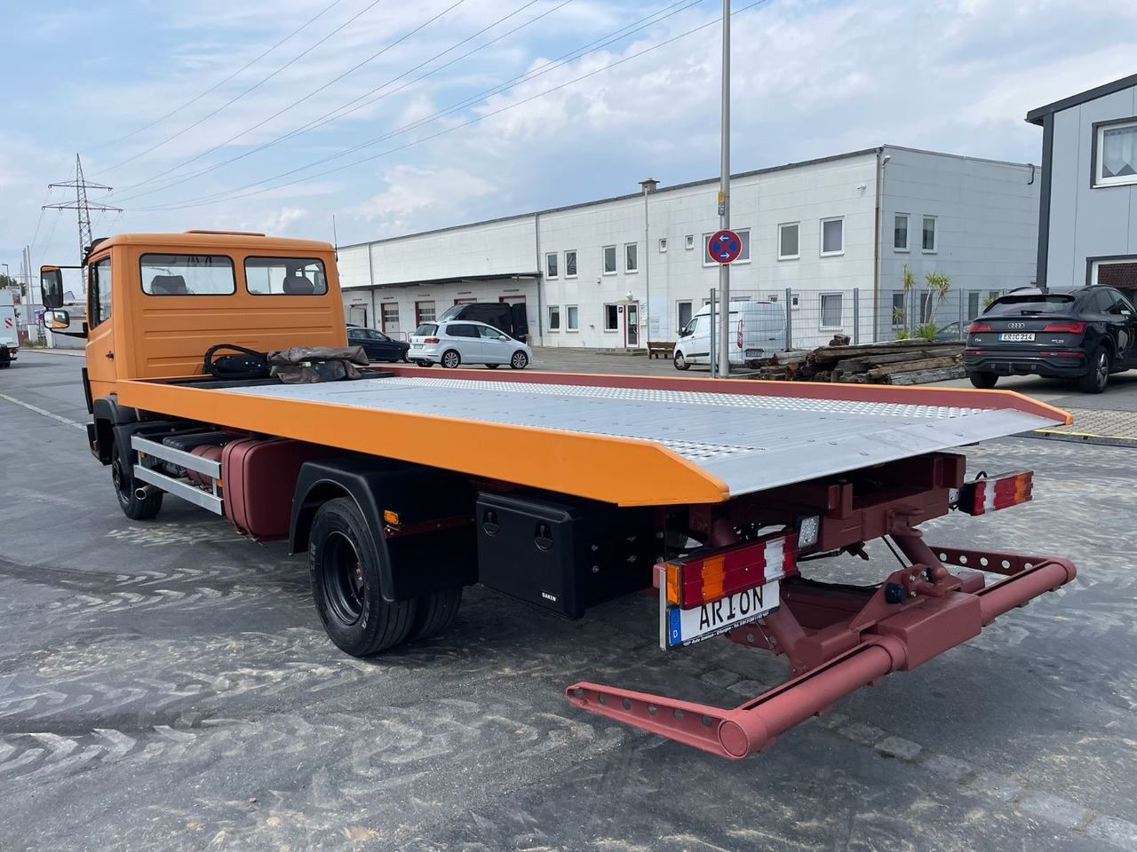 Mercedes-Benz 814 Abschleppwagen/OLDTIMER/Winch/TÜV-07/26 - Vontató: 5 kép. Mercedes-Benz 814 Abschleppwagen/OLDTIMER/Winch/TÜV-07/26 - Vontató: 5 kép.