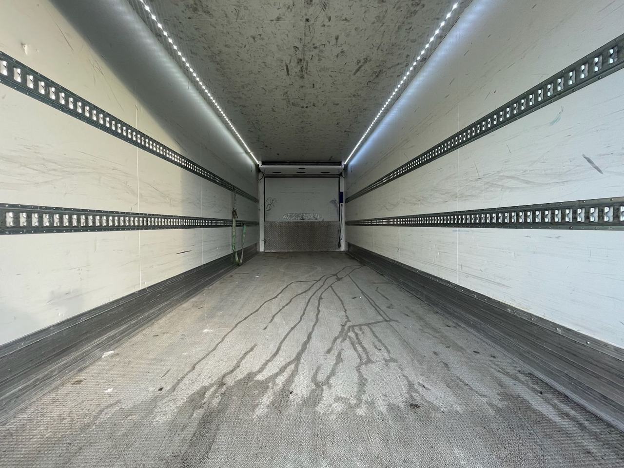 Mercedes-Benz Actros 2543 6x2 Kühlkoffer/CARRIER/KERSCHER/EU6d lízing Mercedes-Benz Actros 2543 6x2 Kühlkoffer/CARRIER/KERSCHER/EU6d: 15 kép.