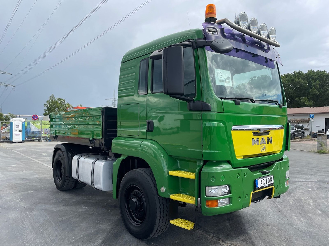MAN TGS 18.440 4x4H BLS Pritsche/Hydro/PTO/AC/EEV1 - Nyergesvontató: 1 kép. MAN TGS 18.440 4x4H BLS Pritsche/Hydro/PTO/AC/EEV1 - Nyergesvontató: 1 kép.