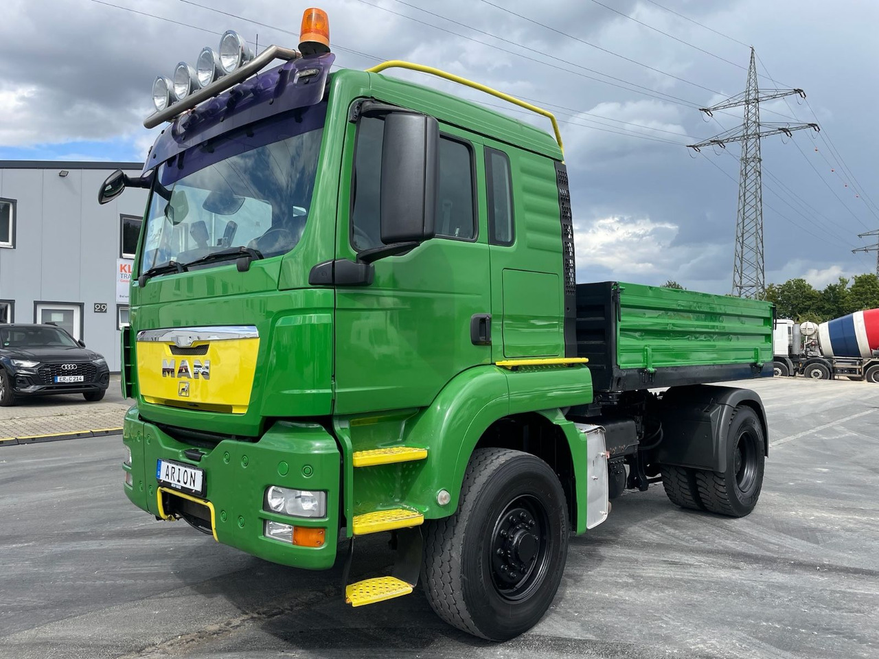 MAN TGS 18.440 4x4H BLS Pritsche/Hydro/PTO/AC/EEV1 - Nyergesvontató: 3 kép. MAN TGS 18.440 4x4H BLS Pritsche/Hydro/PTO/AC/EEV1 - Nyergesvontató: 3 kép.