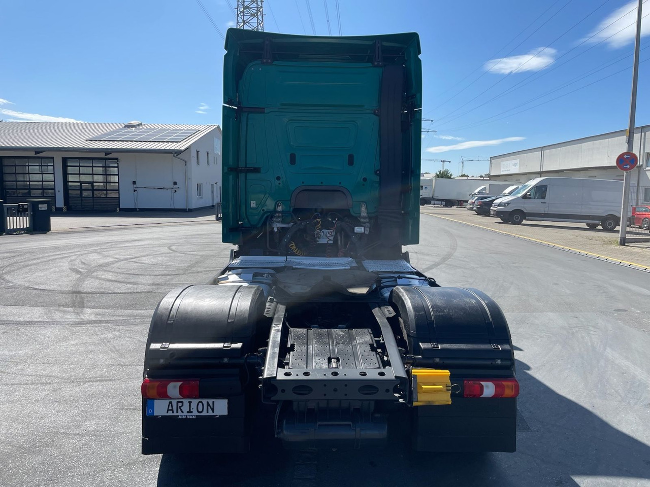 Mercedes-Benz Actros 4 1843 4x2 BL/Retarder/2xTank/AC/EUd - Nyergesvontató: 5 kép. Mercedes-Benz Actros 4 1843 4x2 BL/Retarder/2xTank/AC/EUd - Nyergesvontató: 5 kép.