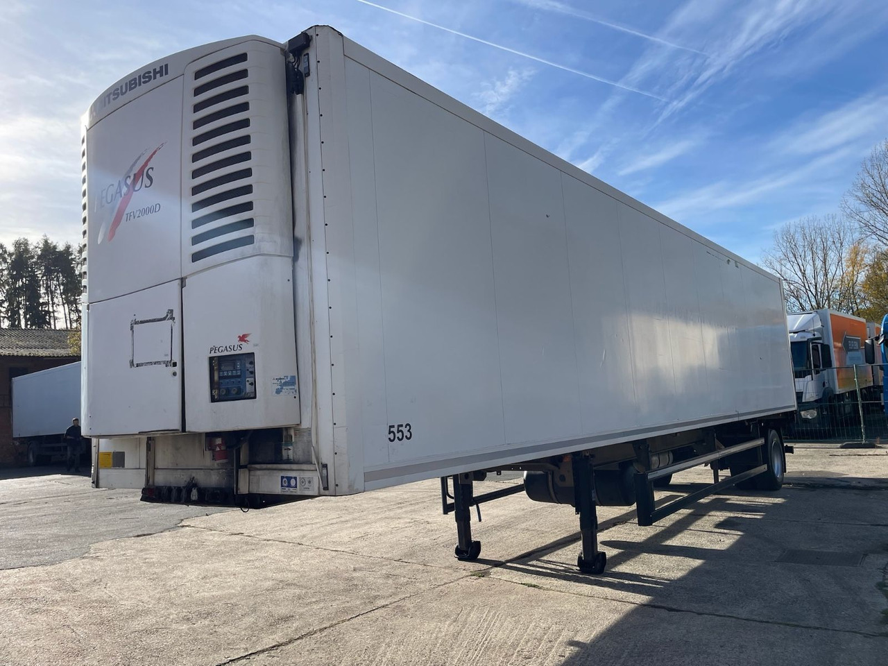 ROHR RSK/22 IV/PEGASUS/TFV2000D/11,7m/LBW/BÄR - Félpótkocsi hűtős: 3 kép. ROHR RSK/22 IV/PEGASUS/TFV2000D/11,7m/LBW/BÄR - Félpótkocsi hűtős: 3 kép.