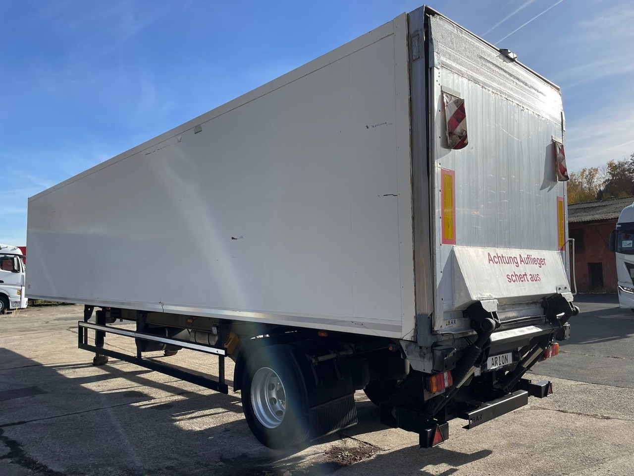 ROHR RSK/22 IV/PEGASUS/TFV2000D/11,7m/LBW/BÄR - Félpótkocsi hűtős: 5 kép. ROHR RSK/22 IV/PEGASUS/TFV2000D/11,7m/LBW/BÄR - Félpótkocsi hűtős: 5 kép.