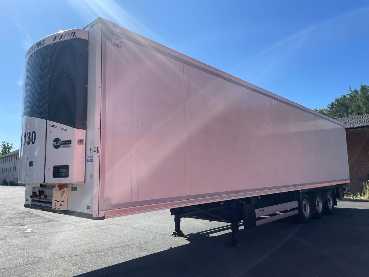 Schmitz Cargobull SCB*S3B /TÜV04-26/LikeNew/2195h/Multi-Temp/13,4m - Félpótkocsi hűtős: 3 kép. Schmitz Cargobull SCB*S3B /TÜV04-26/LikeNew/2195h/Multi-Temp/13,4m - Félpótkocsi hűtős: 3 kép.