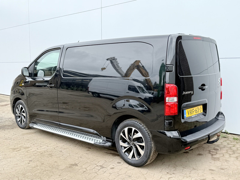 Citroën Jumpy 2.0 HDI 145pk L2H1 Airco Trekhaak Carplay Navigatie Cruise Control Achteruit -Rijcamera - Kis furgon: 2 kép. Citroën Jumpy 2.0 HDI 145pk L2H1 Airco Trekhaak Carplay Navigatie Cruise Control Achteruit -Rijcamera - Kis furgon: 2 kép.