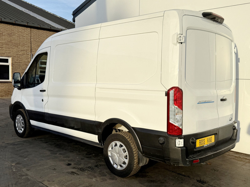 Ford E-Transit 390 75kWh 184PK 390 Elektrisch 75kWh 334km WLTP BEV Snelladen L2H2 Climate Control Tachograaf Carplay 360° Camera Stoelverwarming Parkeersensoren voor achter Laadkabel - Furgon, Elektromos kisteherautó: 2 kép. Ford E-Transit 390 75kWh 184PK 390 Elektrisch 75kWh 334km WLTP BEV Snelladen L2H2 Climate Control Tachograaf Carplay 360° Camera Stoelverwarming Parkeersensoren voor achter Laadkabel - Furgon, Elektromos kisteherautó: 2 kép.