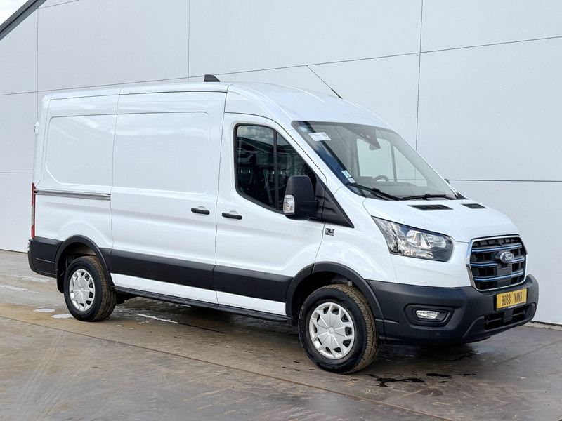 Ford E-Transit 75kWh 184PK 390 Elektrisch 75kWh 334km WLTP BEV Snelladen L2H2 Climate Control Tacho Carplay Camera Stoelverwarming Parkeersensoren voor achter - Furgon, Elektromos kisteherautó: 4 kép. Ford E-Transit 75kWh 184PK 390 Elektrisch 75kWh 334km WLTP BEV Snelladen L2H2 Climate Control Tacho Carplay Camera Stoelverwarming Parkeersensoren voor achter - Furgon, Elektromos kisteherautó: 4 kép.