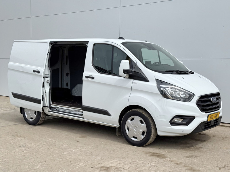Ford Transit Custom 2.0 TDCI 130pk Automaat L1H1 Scherm Cruise Control Camera Airco LED Parkeersensoren voor achter - Kis furgon: 5 kép. Ford Transit Custom 2.0 TDCI 130pk Automaat L1H1 Scherm Cruise Control Camera Airco LED Parkeersensoren voor achter - Kis furgon: 5 kép.