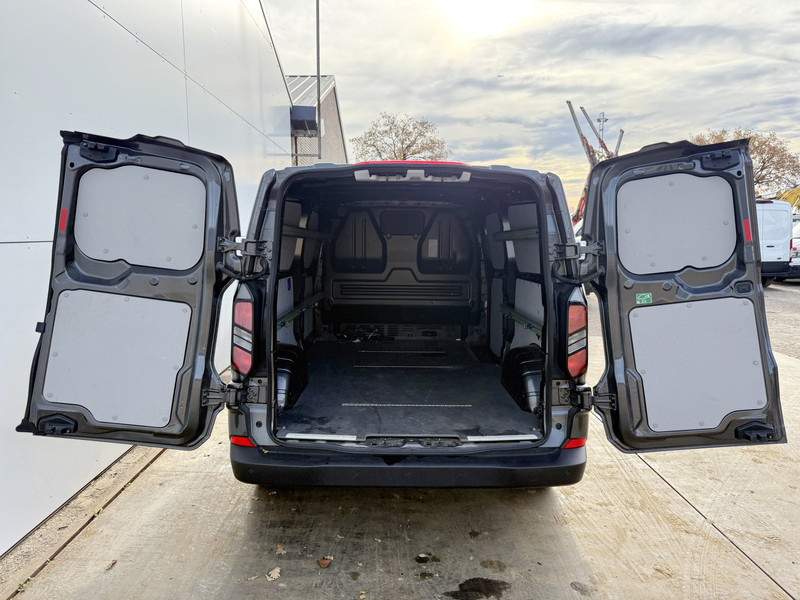 Kis furgon Ford Transit Custom 320 2.0 TDCI 136PK L2H1 LED Adaptieve Cruise Control Camera Carplay Stoelverwarming Parkeersensoren voor achter Fabr Garantie 07-28: 11 kép.