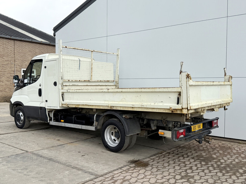 Iveco Daily 35C12 2.3 Kipper Dubbellucht 3.5t Trekhaak Airco Cruise Control Luchtgeveerde stoel - Billenőplatós kisteherautó: 3 kép. Iveco Daily 35C12 2.3 Kipper Dubbellucht 3.5t Trekhaak Airco Cruise Control Luchtgeveerde stoel - Billenőplatós kisteherautó: 3 kép.