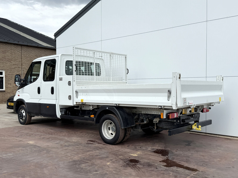 Iveco Daily 35C16 3.0 Dubbele Cabine Kipper Dubbellucht Airco Navigatie 3.5t Trekhaak Tipper Benne - Billenőplatós kisteherautó, Duplakabinos kisteherautó: 3 kép. Iveco Daily 35C16 3.0 Dubbele Cabine Kipper Dubbellucht Airco Navigatie 3.5t Trekhaak Tipper Benne - Billenőplatós kisteherautó, Duplakabinos kisteherautó: 3 kép.