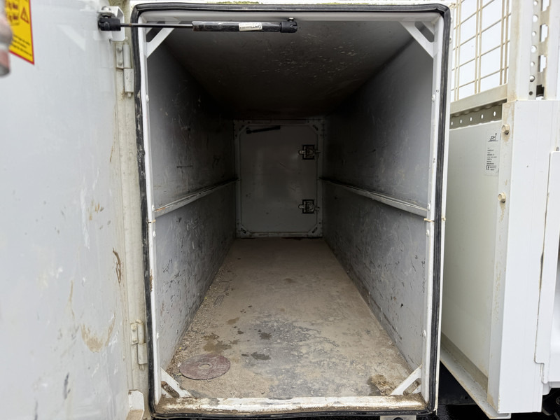 Billenőplatós kisteherautó, Duplakabinos kisteherautó Iveco Daily 35C16 3.0 Dubbele Cabine Kipper Mixto DoKa Dubbellucht Airco Navigatie Camera 3.5t Trekhaak Tipper Benne: 12 kép.