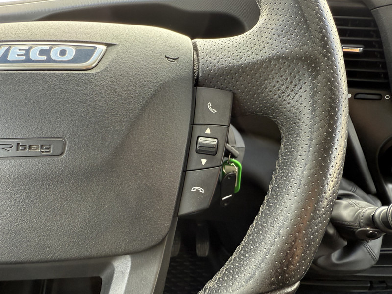Furgon Iveco Daily 35S14 L2H2 Luchtvering Trekhaak Cruise Control Climate Control Lucht Geveerde Bestuurdersstoel: 20 kép.