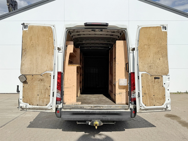 Furgon Iveco Daily 35S14 L2H2 Luchtvering Trekhaak Cruise Control Climate Control Lucht Geveerde Bestuurdersstoel: 11 kép.
