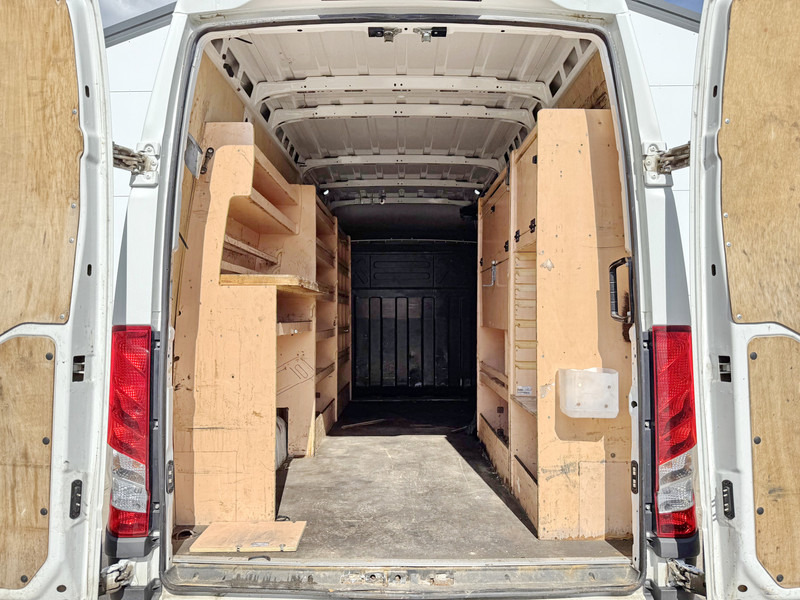 Furgon Iveco Daily 35S14 L2H2 Luchtvering Trekhaak Cruise Control Climate Control Lucht Geveerde Bestuurdersstoel: 12 kép.