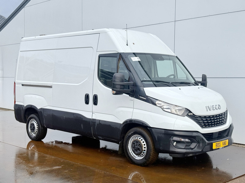 Iveco Daily 35S16 2.3 Automaat L2H2 Airco Adaptieve Cruise Control Standkachel 3.5t Trekhaak Lane Assist - Furgon: 4 kép. Iveco Daily 35S16 2.3 Automaat L2H2 Airco Adaptieve Cruise Control Standkachel 3.5t Trekhaak Lane Assist - Furgon: 4 kép.