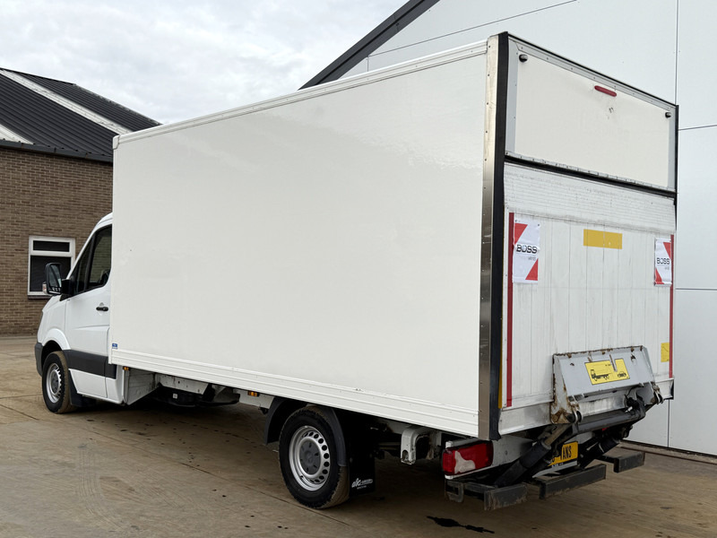 Mercedes-Benz Sprinter 316 2.1 CDI Automaat Laadklep Climate Control Bakwagen Meubelbak - Furgon: 2 kép. Mercedes-Benz Sprinter 316 2.1 CDI Automaat Laadklep Climate Control Bakwagen Meubelbak - Furgon: 2 kép.