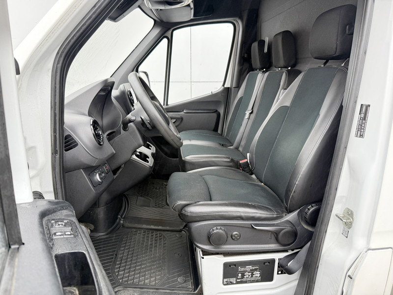 Furgon Mercedes-Benz Sprinter 317 1.9 CDI Laadklep Automaat LED Climate Control Cruise Control Camera Carplay Stoelverwarming Bakwagen Meubelbak Koffer: 7 kép.