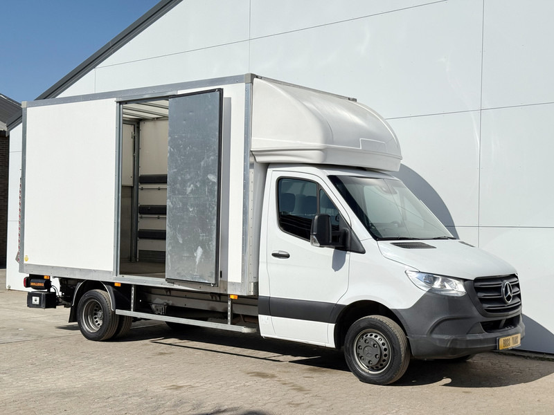 Mercedes-Benz Sprinter 514 2.2 CDI Dubbellucht Laadklep Airco Cruise Control Bakwagen Meubelbak Koffer - Dobozos kisteherautó: 5 kép. Mercedes-Benz Sprinter 514 2.2 CDI Dubbellucht Laadklep Airco Cruise Control Bakwagen Meubelbak Koffer - Dobozos kisteherautó: 5 kép.