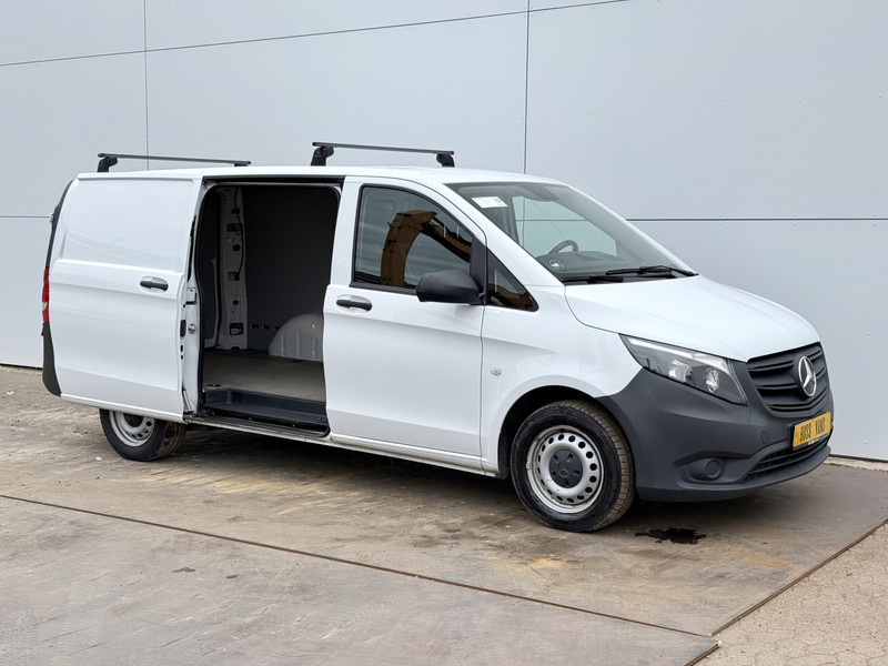 Mercedes-Benz Vito 114 2.1 CDI Automaat L2H1 Climate Control Cruise Control Camera Navigatie Trekhaak Parkeersensoren Stoelverwarming - Kis furgon: 5 kép. Mercedes-Benz Vito 114 2.1 CDI Automaat L2H1 Climate Control Cruise Control Camera Navigatie Trekhaak Parkeersensoren Stoelverwarming - Kis furgon: 5 kép.