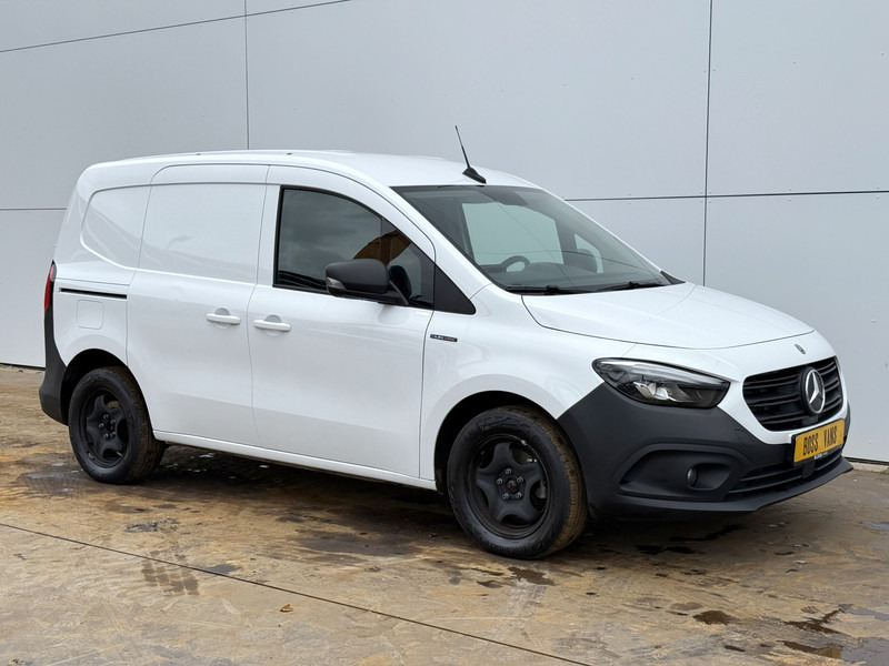 Mercedes-Benz eCitan Pro 51 kWh L1 Elektrisch 45kWh 284km WLTP LED Trekhaak Climate Control Cruise Control Carplay Parkeersensoren - Kis furgon, Elektromos kisteherautó: 4 kép. Mercedes-Benz eCitan Pro 51 kWh L1 Elektrisch 45kWh 284km WLTP LED Trekhaak Climate Control Cruise Control Carplay Parkeersensoren - Kis furgon, Elektromos kisteherautó: 4 kép.