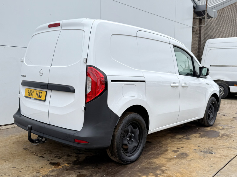 Mercedes-Benz eCitan Pro 51 kWh L1 Elektrisch 45kWh 284km WLTP LED Trekhaak Climate Control Cruise Control Carplay Parkeersensoren - Kis furgon, Elektromos kisteherautó: 3 kép. Mercedes-Benz eCitan Pro 51 kWh L1 Elektrisch 45kWh 284km WLTP LED Trekhaak Climate Control Cruise Control Carplay Parkeersensoren - Kis furgon, Elektromos kisteherautó: 3 kép.