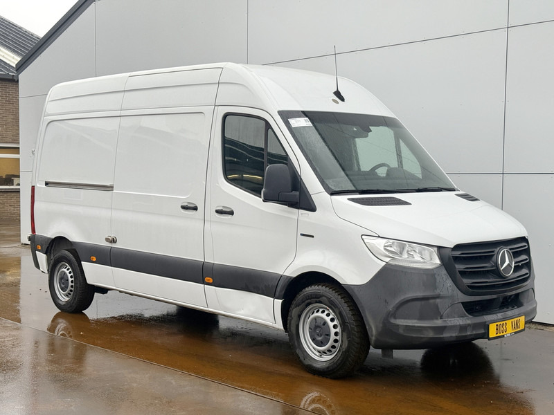 Mercedes-Benz eSprinter 312 - Binnenkort verwacht! L2H2 100% Elektrisch 55kWh 168km WLTP 80kw Snelladen Climate Control Camera Stoelverwarming - Kis furgon, Elektromos kisteherautó: 4 kép. Mercedes-Benz eSprinter 312 - Binnenkort verwacht! L2H2 100% Elektrisch 55kWh 168km WLTP 80kw Snelladen Climate Control Camera Stoelverwarming - Kis furgon, Elektromos kisteherautó: 4 kép.