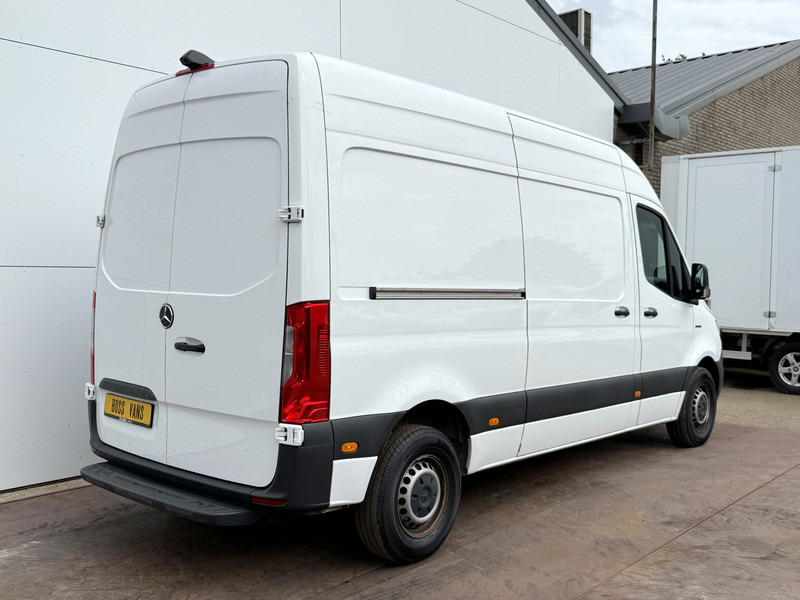 Mercedes-Benz eSprinter 312 - Binnenkort verwacht! L2H2 100% Elektrisch 55kWh 168km WLTP 80kw Snelladen Climate Control Camera Stoelverwarming - Furgon, Elektromos kisteherautó: 3 kép. Mercedes-Benz eSprinter 312 - Binnenkort verwacht! L2H2 100% Elektrisch 55kWh 168km WLTP 80kw Snelladen Climate Control Camera Stoelverwarming - Furgon, Elektromos kisteherautó: 3 kép.