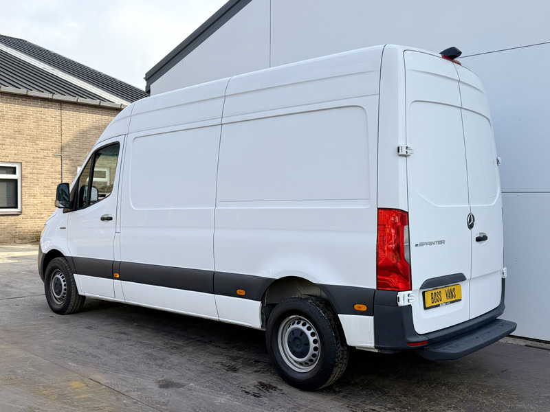 Mercedes-Benz eSprinter 312 L2H2 Elektrisch 41kWh 135km WLTP Climate Control Camera Stoelverwarming - Furgon, Elektromos kisteherautó: 2 kép. Mercedes-Benz eSprinter 312 L2H2 Elektrisch 41kWh 135km WLTP Climate Control Camera Stoelverwarming - Furgon, Elektromos kisteherautó: 2 kép.