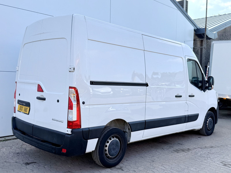 Renault Master T33 2.3 DCI 135PK L2H2 Airco Cruise Control Parkeersensoren - Kis furgon: 3 kép. Renault Master T33 2.3 DCI 135PK L2H2 Airco Cruise Control Parkeersensoren - Kis furgon: 3 kép.
