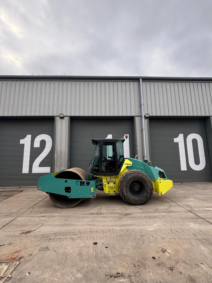 Ammann ARS130 - Henger: 2 kép. Ammann ARS130 - Henger: 2 kép.