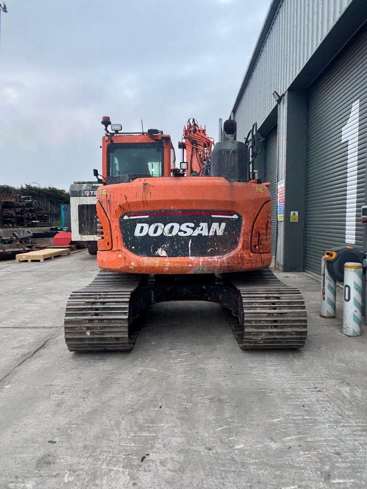 Doosan DX140LCR - Lánctalpas kotró: 4 kép. Doosan DX140LCR - Lánctalpas kotró: 4 kép.