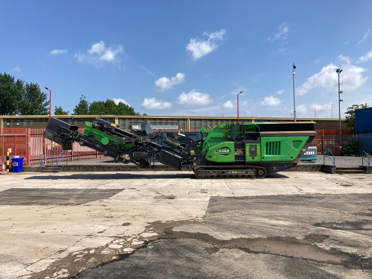 EvoQuip Cobra 290R - Törőgép: 2 kép. EvoQuip Cobra 290R - Törőgép: 2 kép.