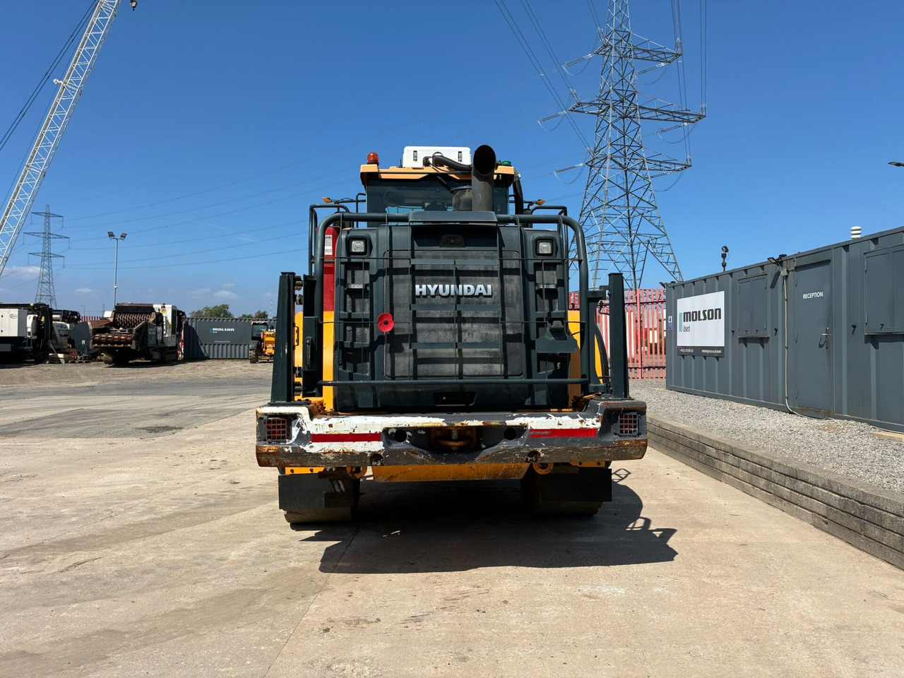Hyundai HL960HDXT - Gumikerekes homlokrakodó: 4 kép. Hyundai HL960HDXT - Gumikerekes homlokrakodó: 4 kép.