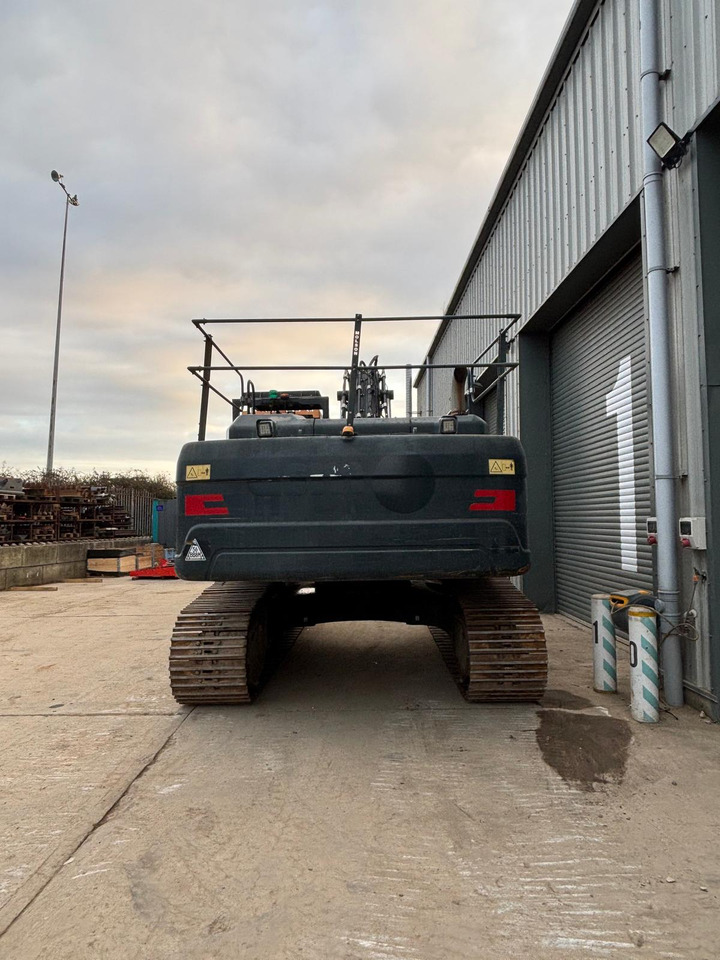 Hyundai HX380AL - Lánctalpas kotró: 4 kép. Hyundai HX380AL - Lánctalpas kotró: 4 kép.