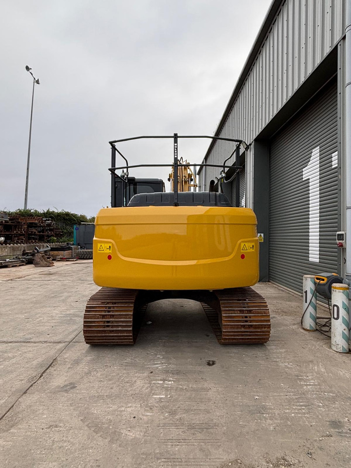 Kobelco SK130LC-11 - Lánctalpas kotró: 4 kép. Kobelco SK130LC-11 - Lánctalpas kotró: 4 kép.