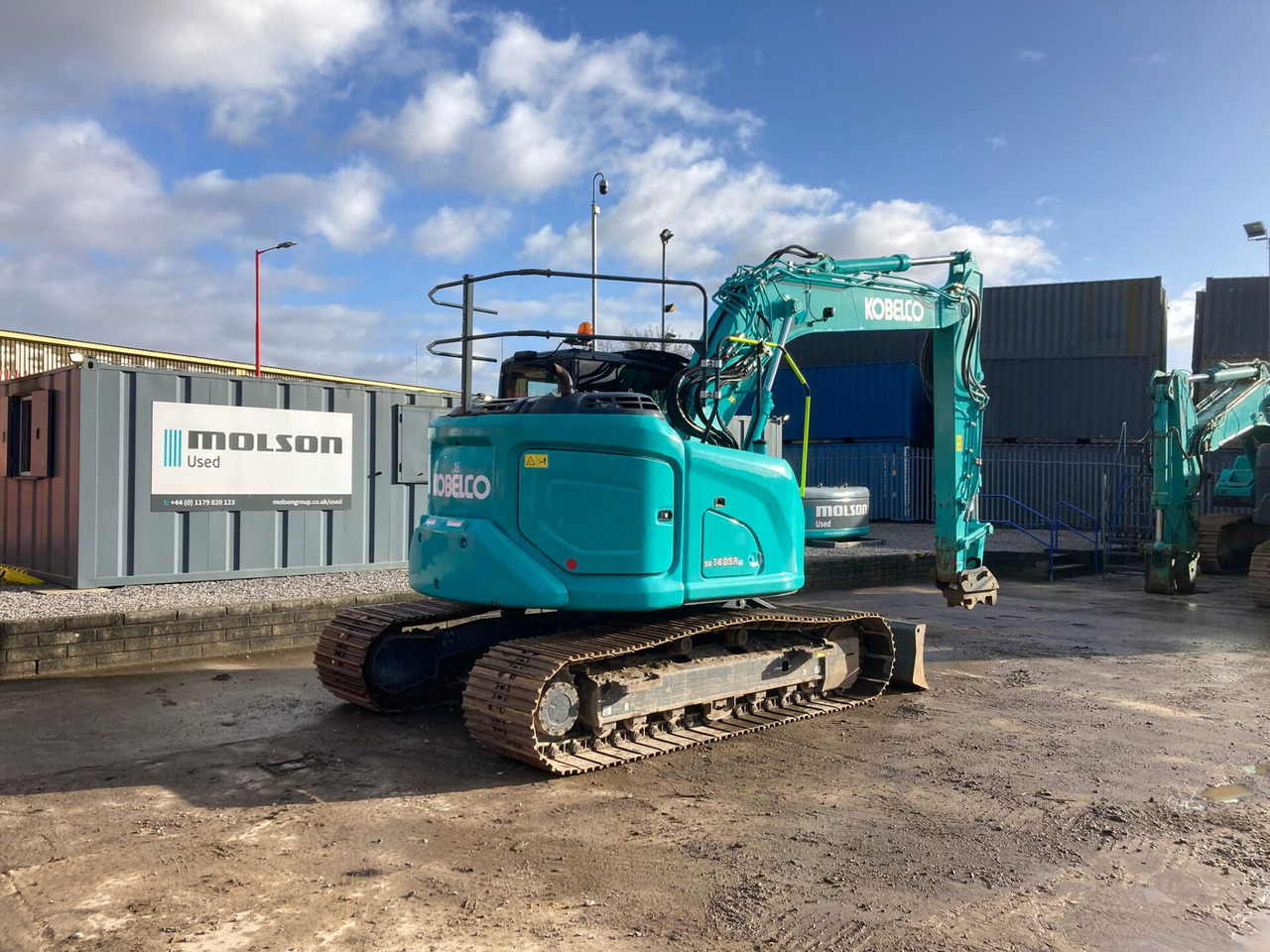 Kobelco SK140SRLC-7 - Lánctalpas kotró: 5 kép. Kobelco SK140SRLC-7 - Lánctalpas kotró: 5 kép.