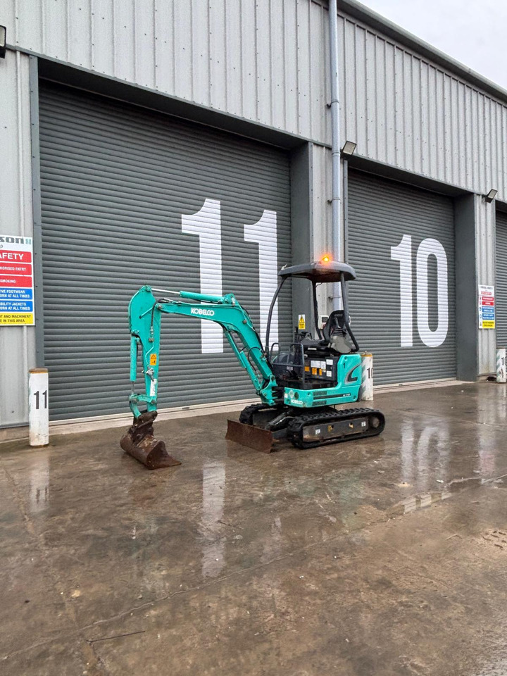 Kobelco SK17SR-3E - Minikotró: 1 kép. Kobelco SK17SR-3E - Minikotró: 1 kép.