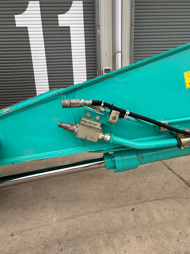 Lánctalpas kotró Kobelco SK210 LC-11: 15 kép.