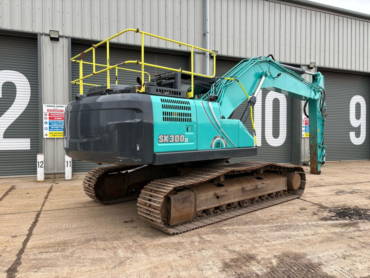 Kobelco SK300LC-10E - Lánctalpas kotró: 5 kép. Kobelco SK300LC-10E - Lánctalpas kotró: 5 kép.