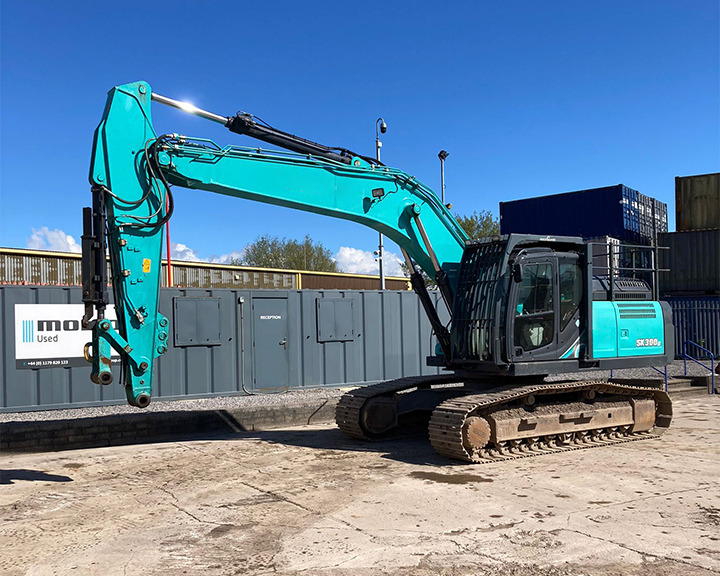 Kobelco SK300LC-10E - Lánctalpas kotró: 1 kép. Kobelco SK300LC-10E - Lánctalpas kotró: 1 kép.