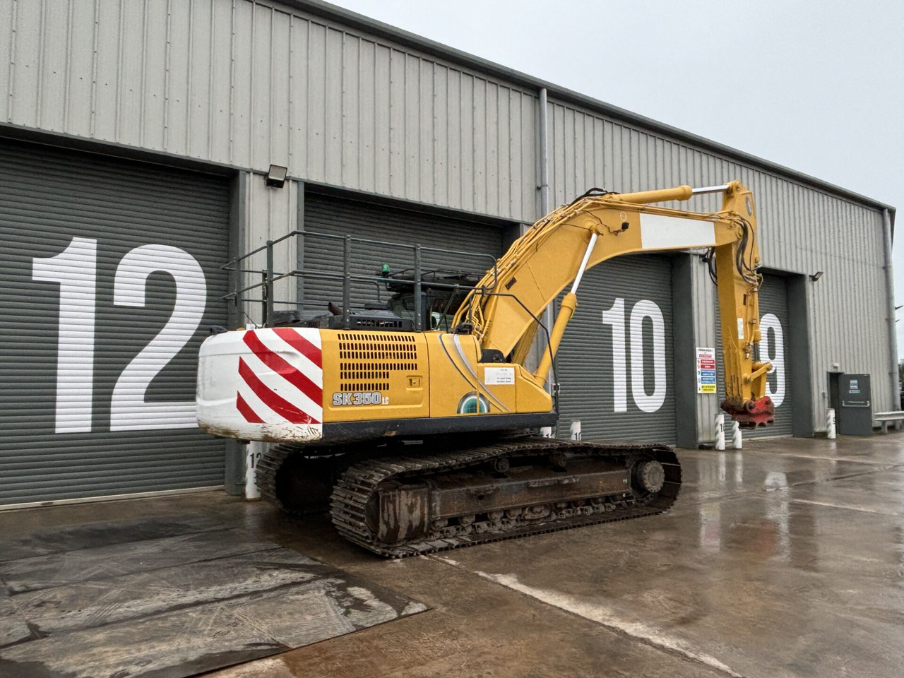 Kobelco SK350LC-10E - Lánctalpas kotró: 5 kép. Kobelco SK350LC-10E - Lánctalpas kotró: 5 kép.