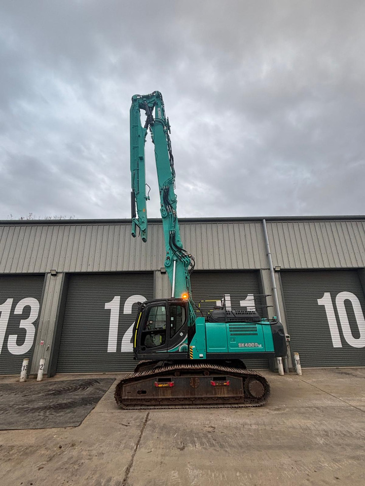 Kobelco SK400DLC-10 25m 3 Piece Demolition Arm - Lánctalpas kotró: 2 kép. Kobelco SK400DLC-10 25m 3 Piece Demolition Arm - Lánctalpas kotró: 2 kép.