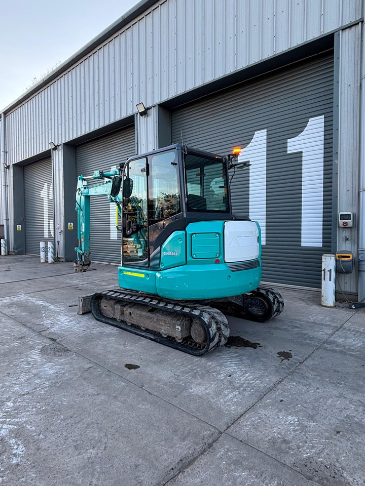Kobelco SK45SRX-6E - Minikotró: 3 kép. Kobelco SK45SRX-6E - Minikotró: 3 kép.