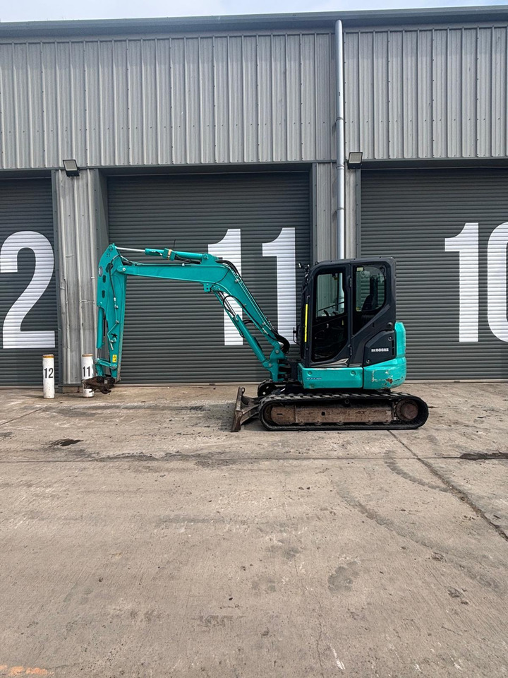 Kobelco SK58SRX-7 - Minikotró: 2 kép. Kobelco SK58SRX-7 - Minikotró: 2 kép.