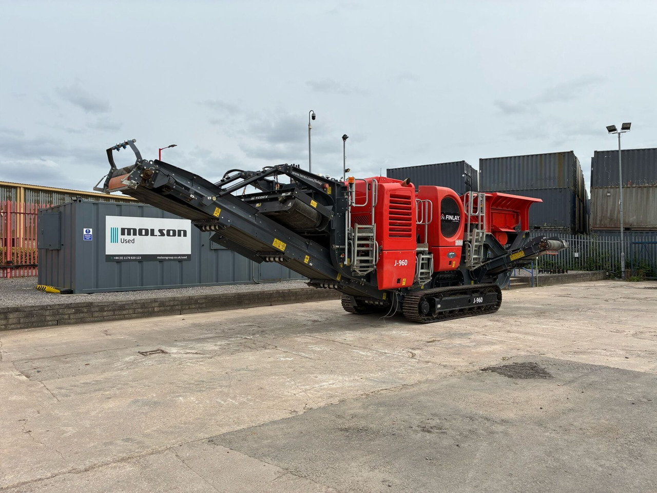 Terex Finlay J-960 - Törőgép: 1 kép. Terex Finlay J-960 - Törőgép: 1 kép.