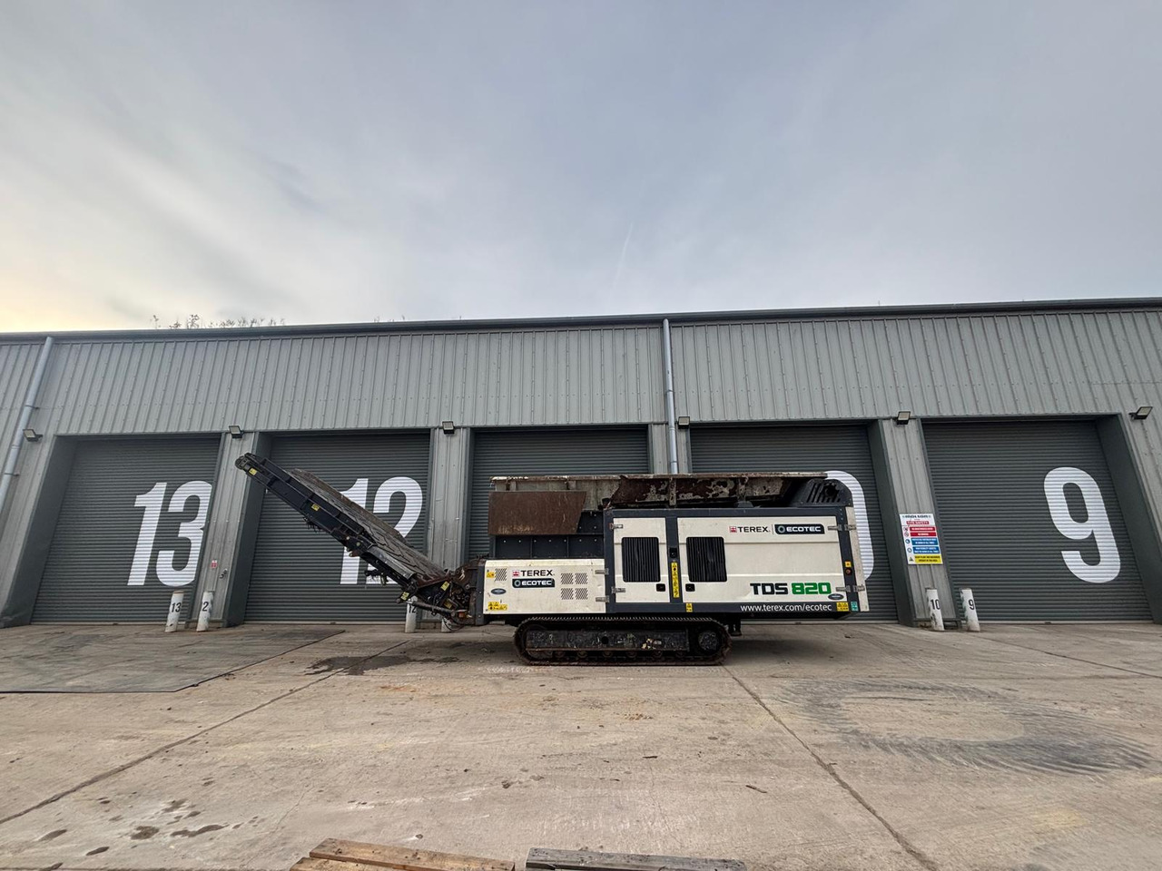Terex TDS820 - Ipari aprítógép: 2 kép. Terex TDS820 - Ipari aprítógép: 2 kép.