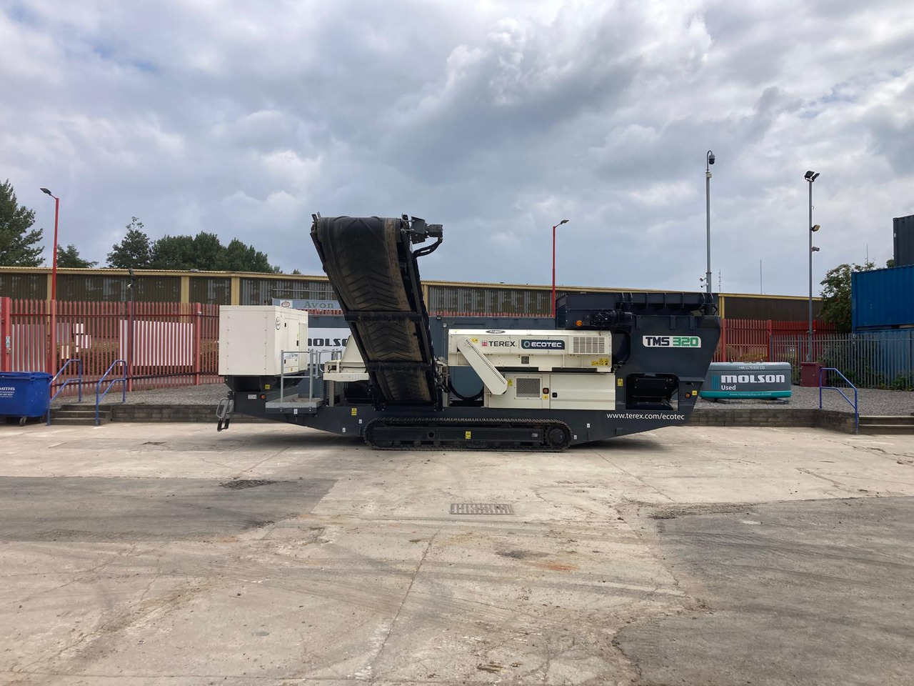 Terex TMS320 - Osztályozó berendezés: 2 kép. Terex TMS320 - Osztályozó berendezés: 2 kép.